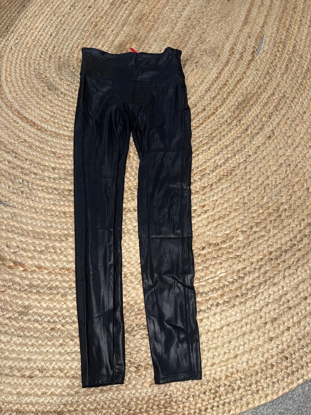 SPANX faux leather leggings size medium
